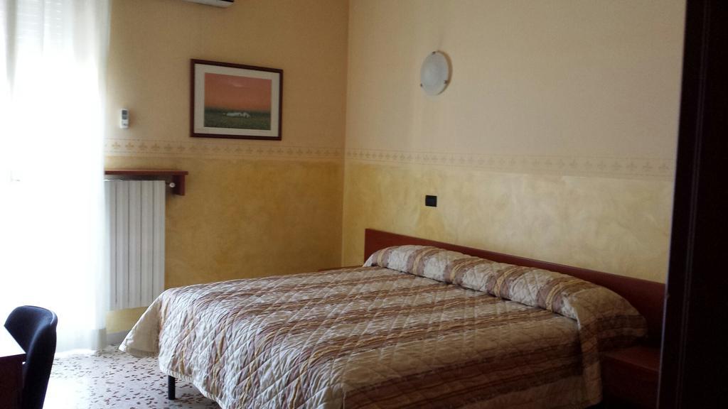 Hotel Frejus Collegno Exterior foto